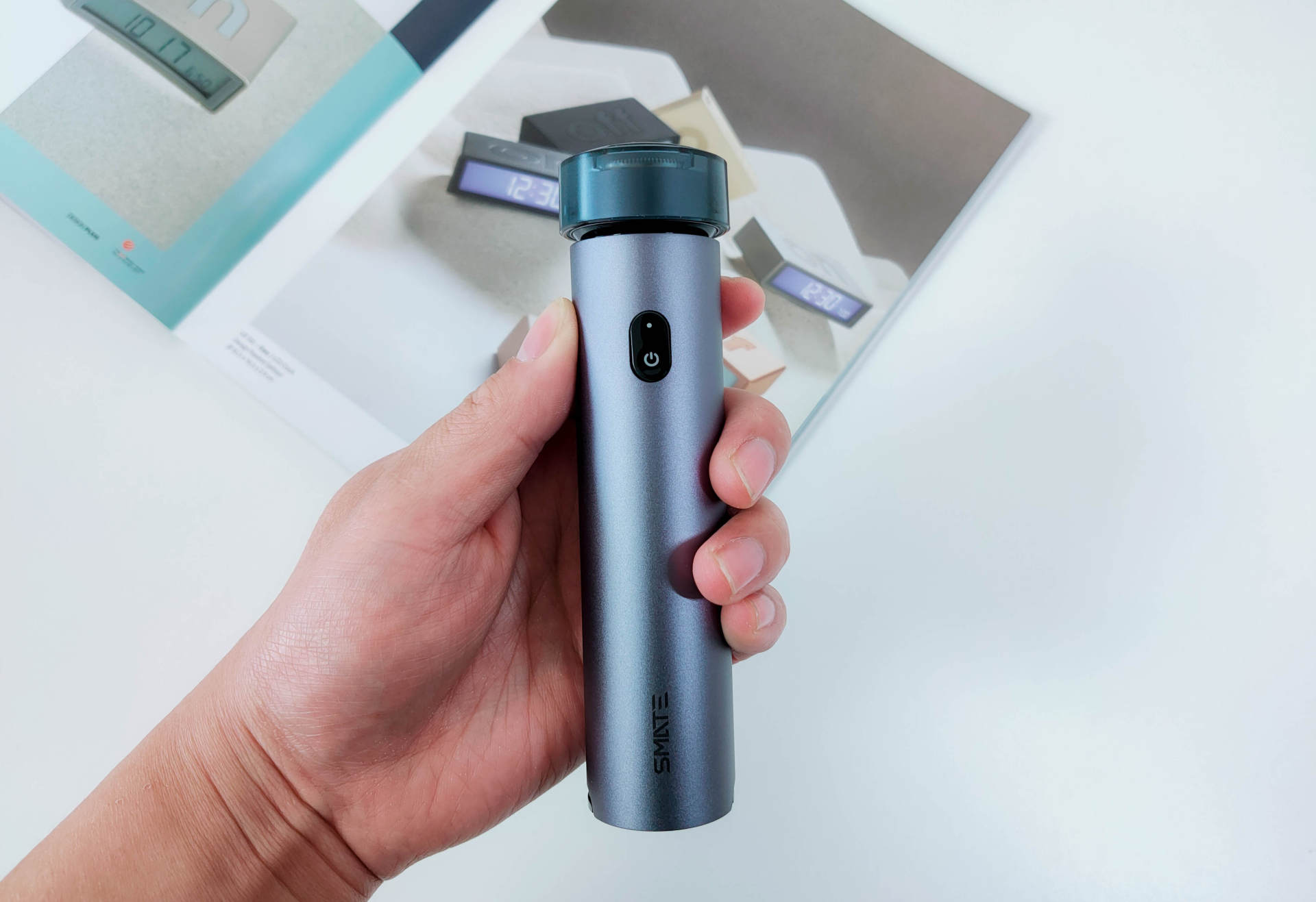 须眉t6旋转式涡轮六叶剃须刀,须眉剃须刀t6智能款和标准款测评