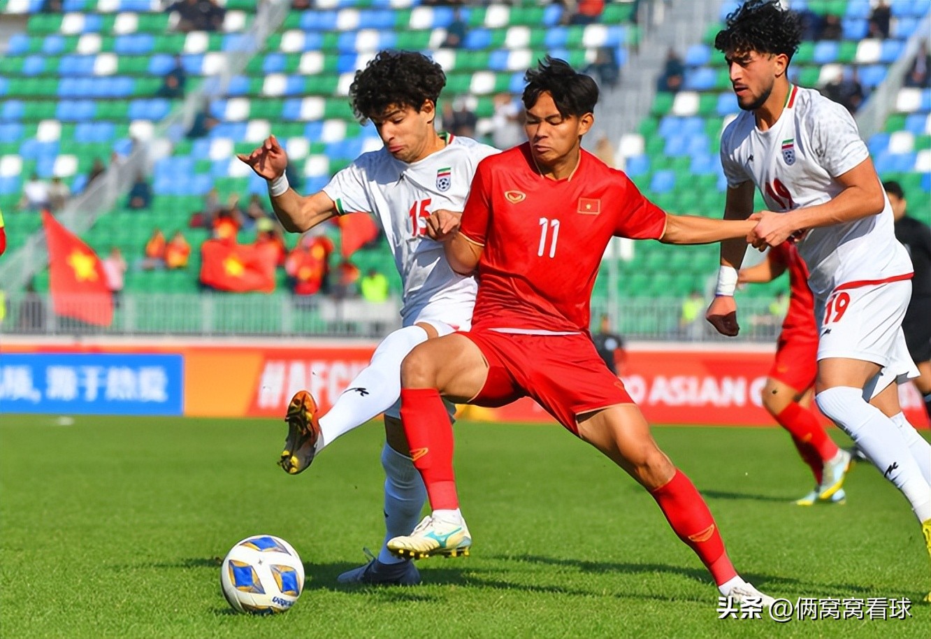越南U20国足虽败犹荣特鲁西埃上调半支球队“一肩双挑”叫板中国