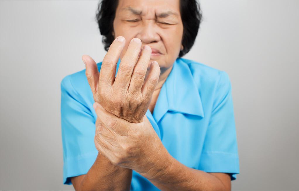 3药益气清热生津，降糖活血通络，营养神经恢复胰岛，防治并发症