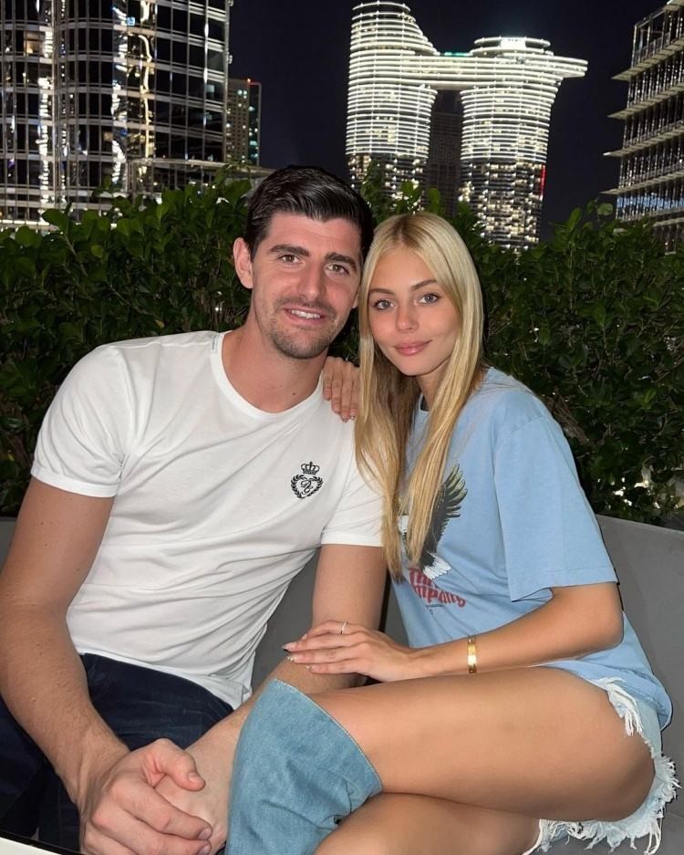 足坛十大最美球星女友,世界杯足球运动员最美妻子排名