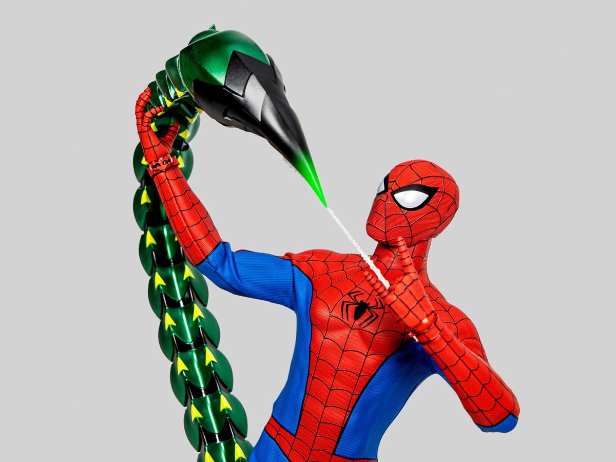 hottoys蜘蛛侠经典战衣手办测评,hottoys蜘蛛侠经典红蓝战衣