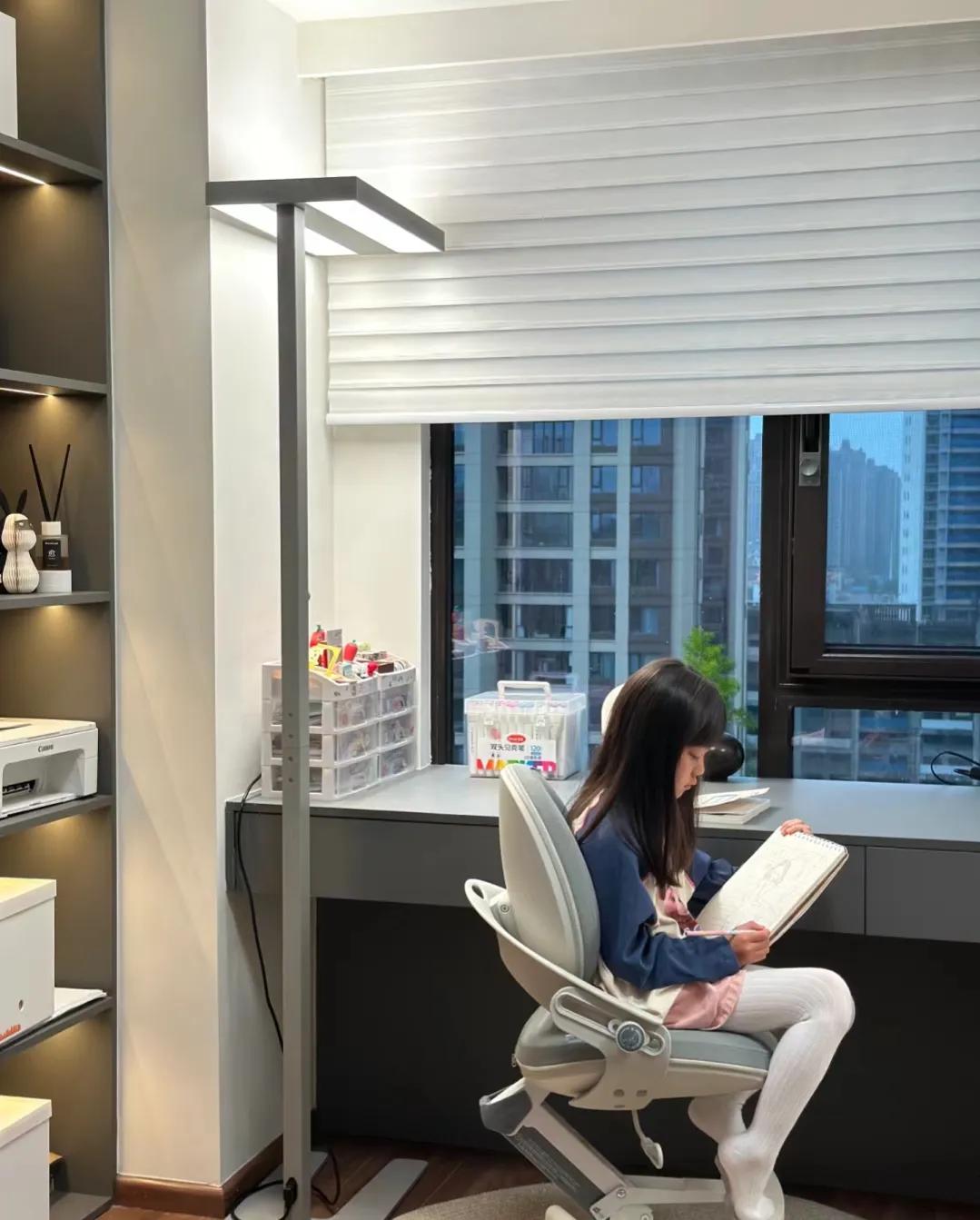 138骞宠璁′笉淇楁皵,缇庡コ鏅掕嚜瀹剁殑璞畢瑁呬慨