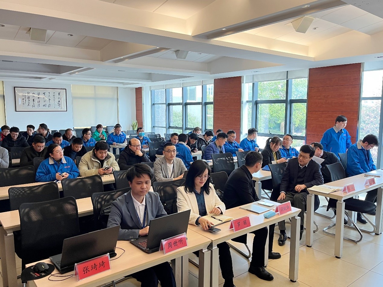 安胜科技注塑车间,安胜科技公司分厂