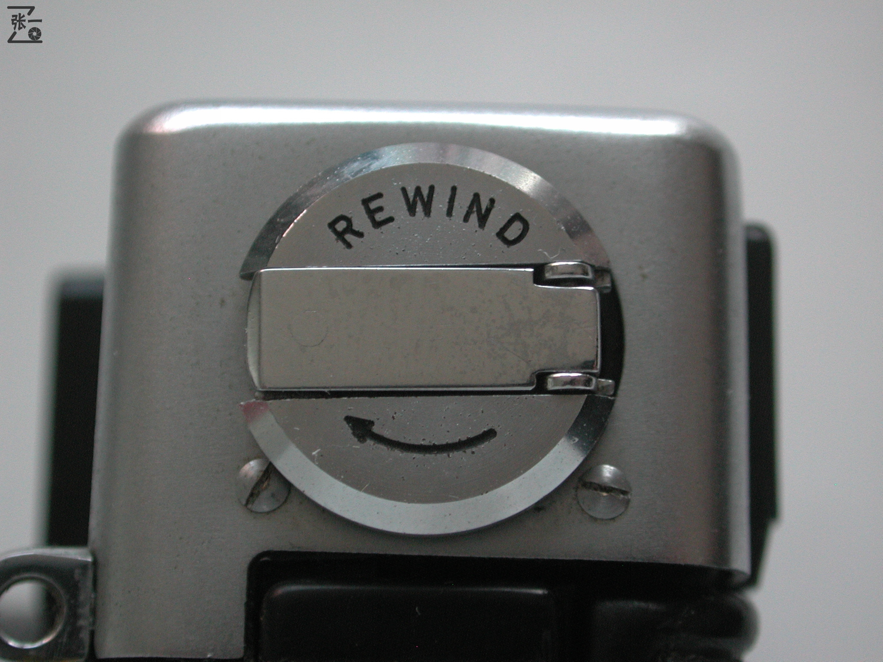 倒片旋钮在机身侧面的日本Fujica35Auto-M旁轴相机！1962年问世