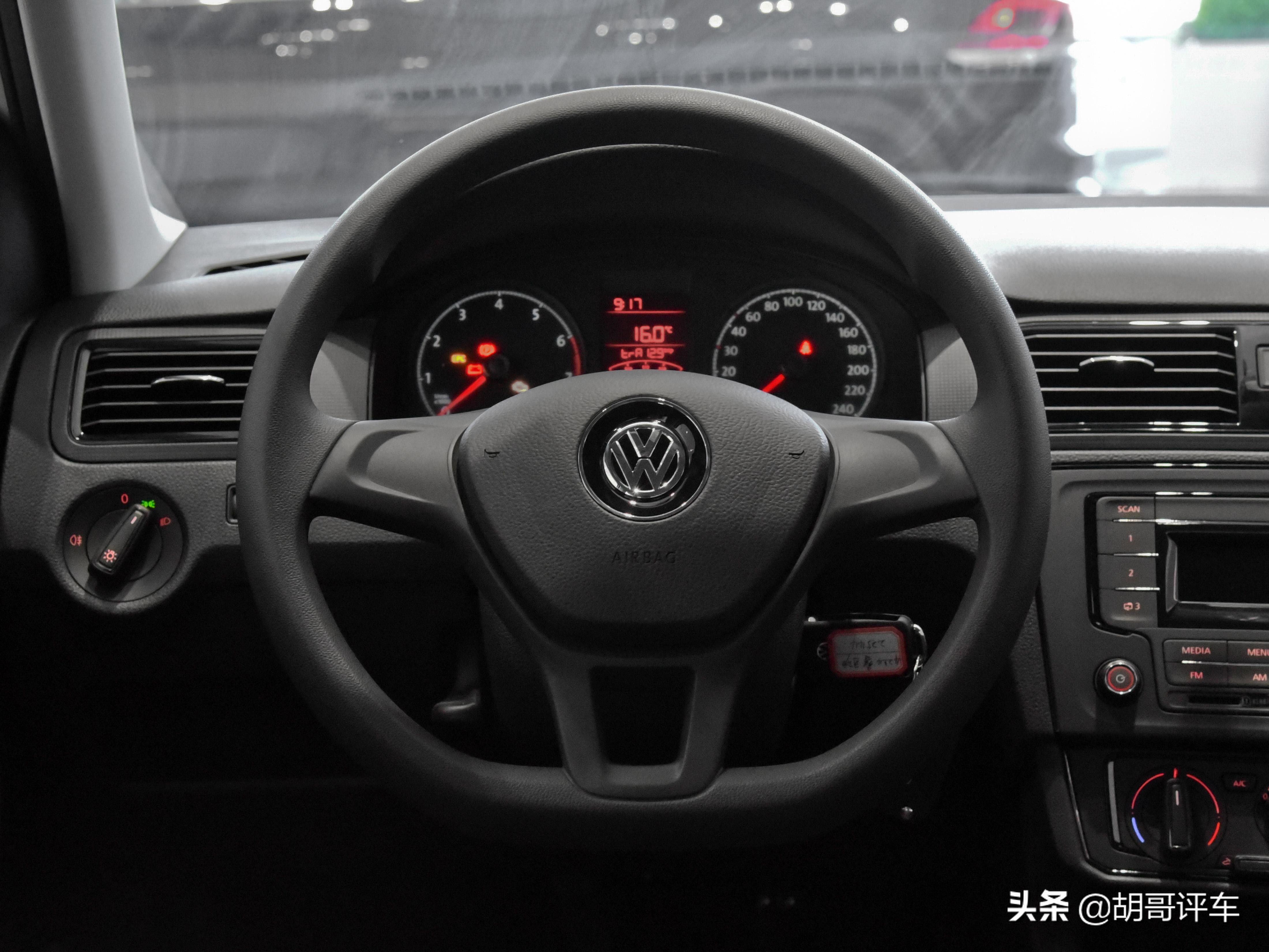 合资轿车大众桑塔纳新款,合资紧凑型的轿车