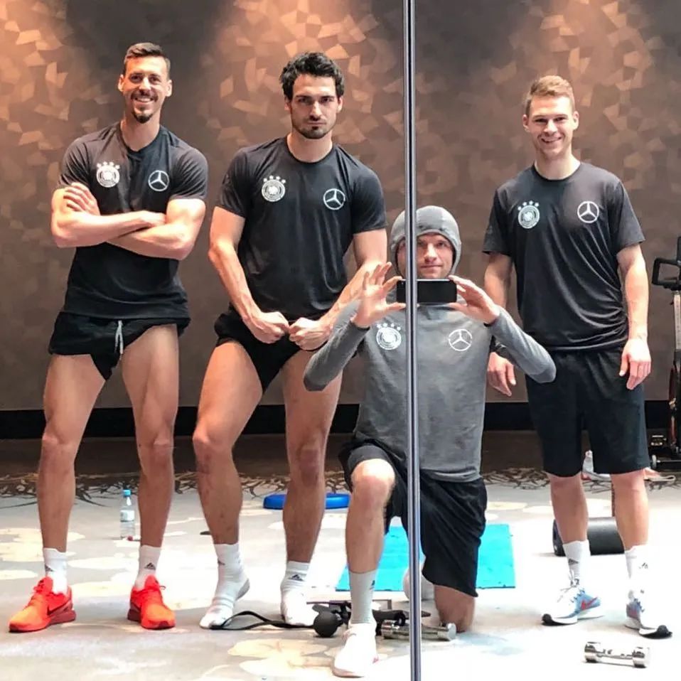 约书亚表情包,德国足球基米希图片