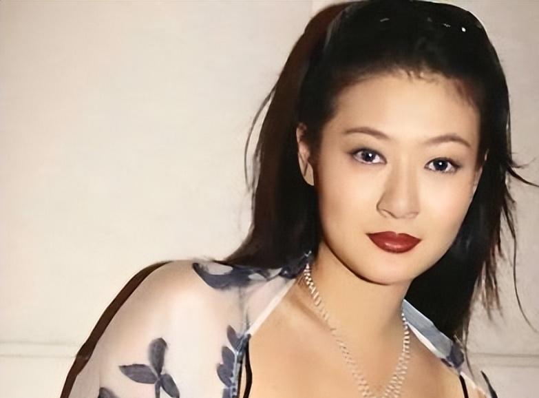 汤唯和吴倩莲相似的度有多少,汤唯和吴倩莲太像了