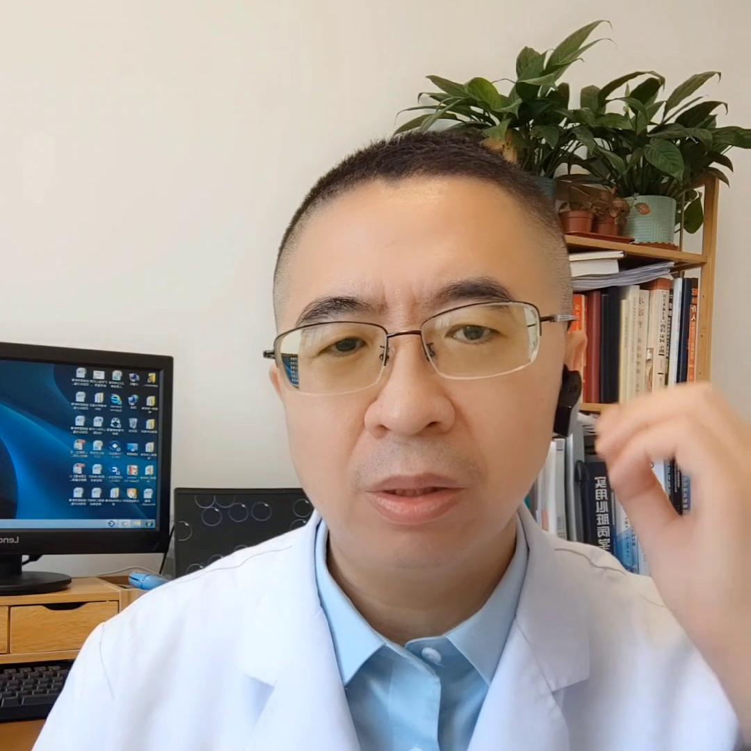 螺内酯引起乳房胀痛,螺内酯对男性乳房影响