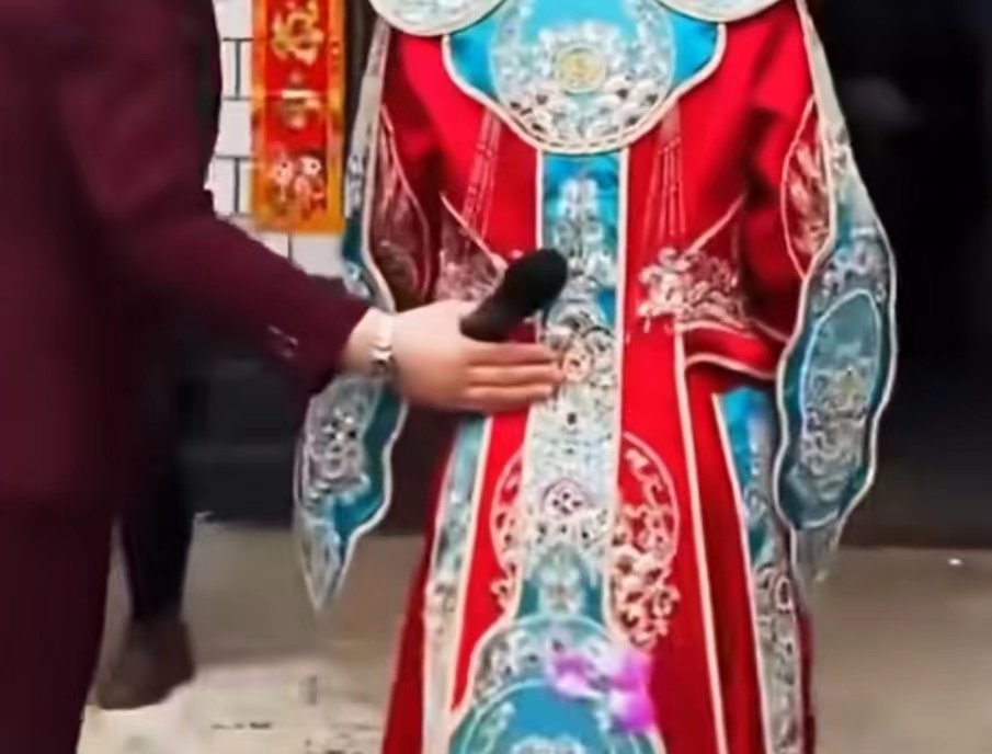 迎娶上门女婿穿婚纱还是旗袍,新郎穿婚纱上门女婿穿新娘婚服