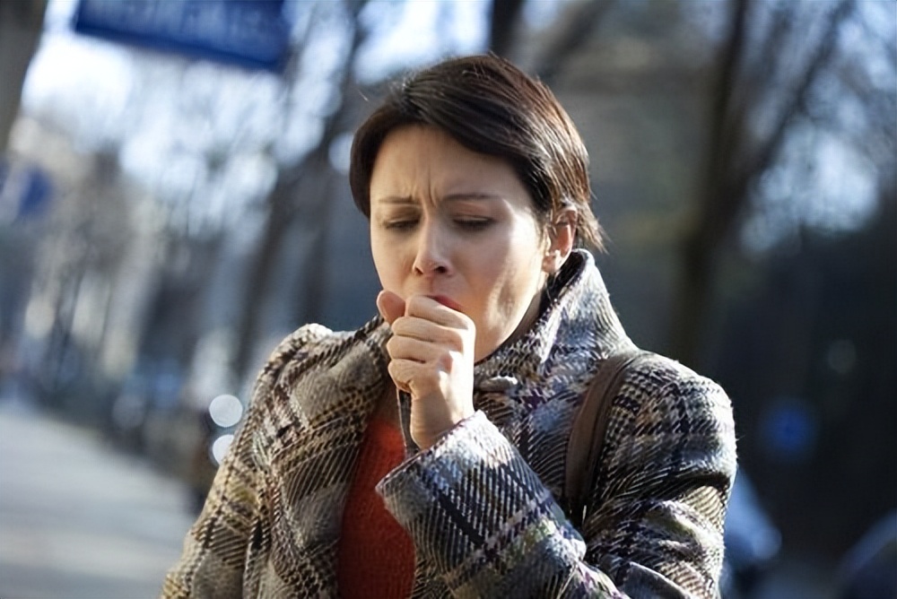 肺受伤有什么症状和危害,伤肺的四个行为应该如何解决