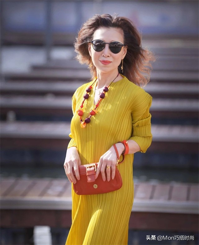 五十岁女人锅盖头发型,适合中年妇女的短头发型