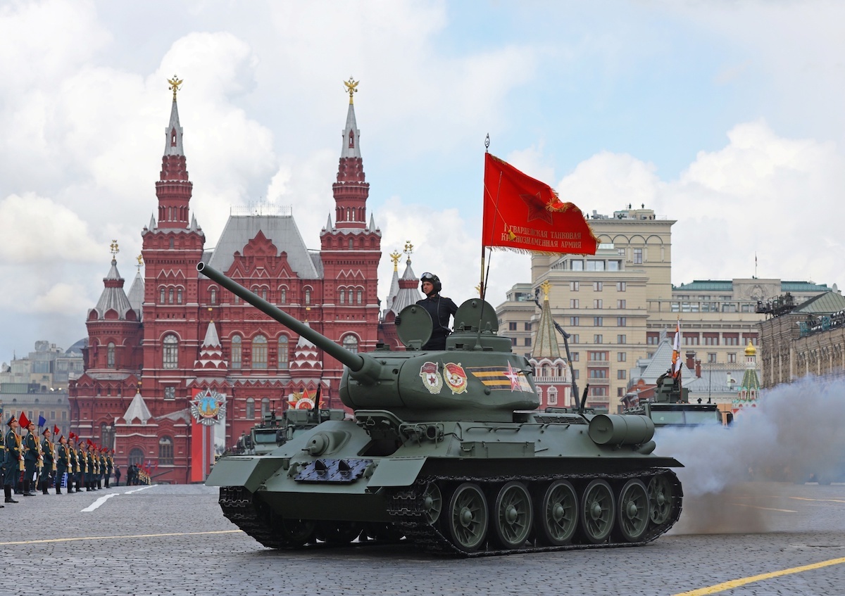 用中国智慧，聊一聊俄乌冲突“庐山真面目”，预测一下最终结局