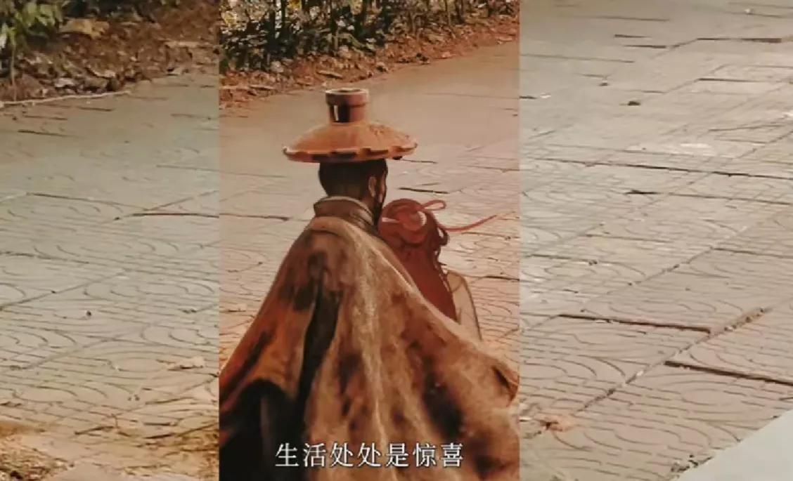 云表情慢慢变粉的表情,云表情包动图