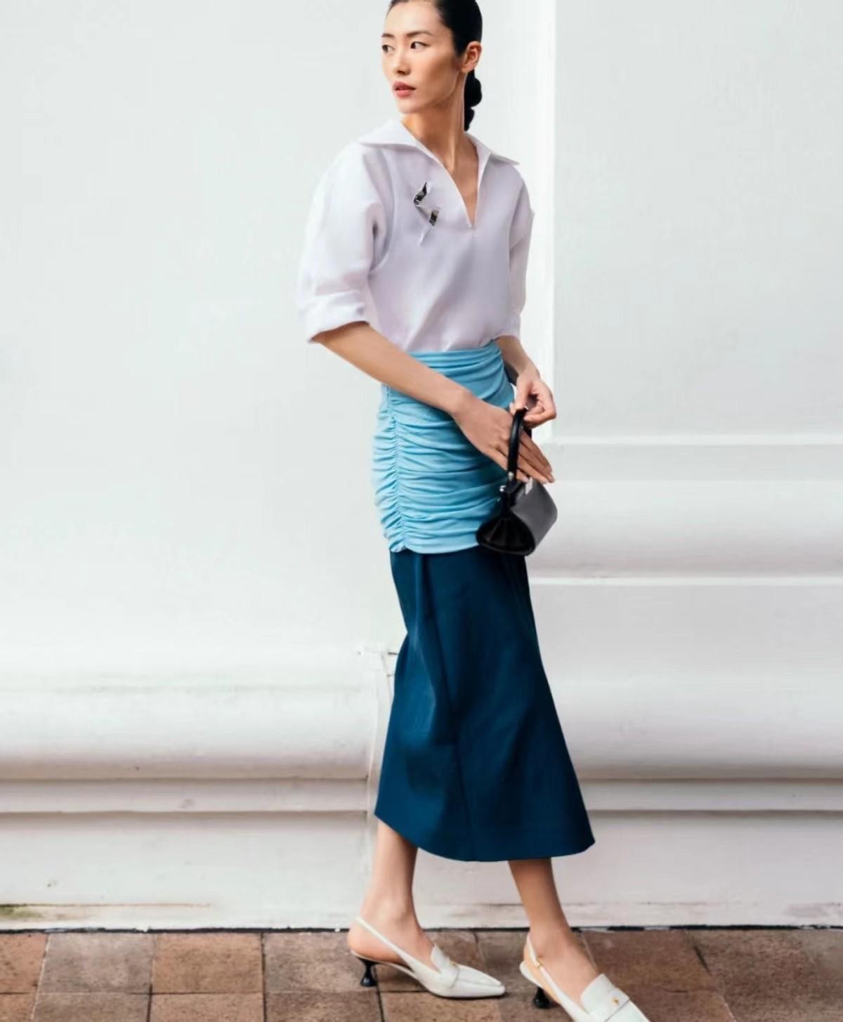 刘雯今日穿搭 (刘雯最新生活穿搭)