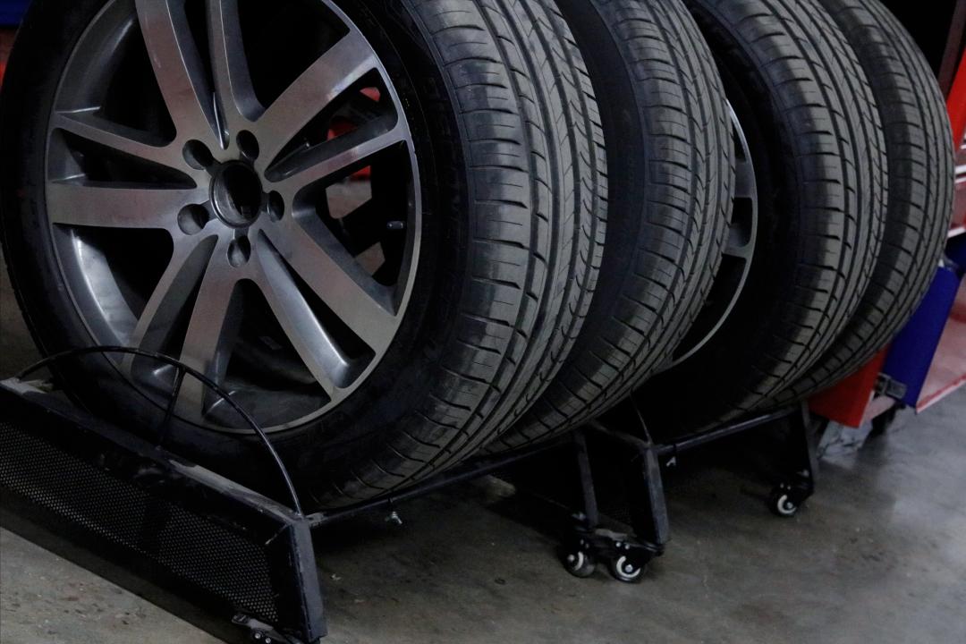 奥迪q7报废厂,老款奥迪q7出车祸