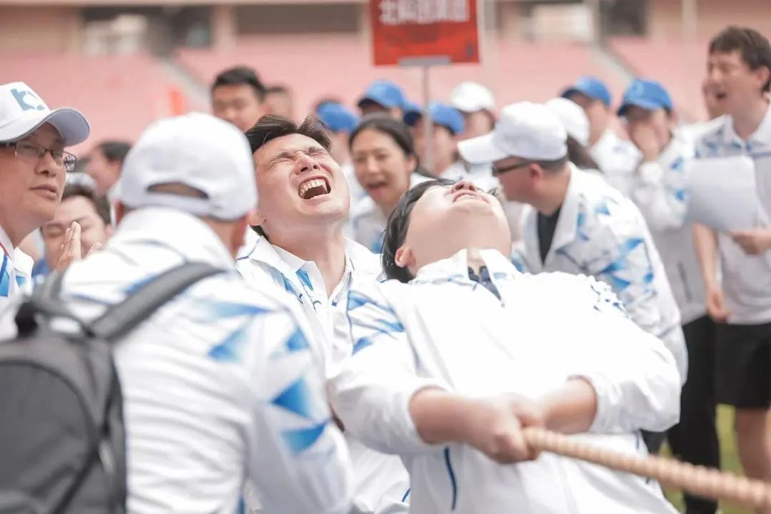 彩蛋运动会,武术和啦啦操的结合