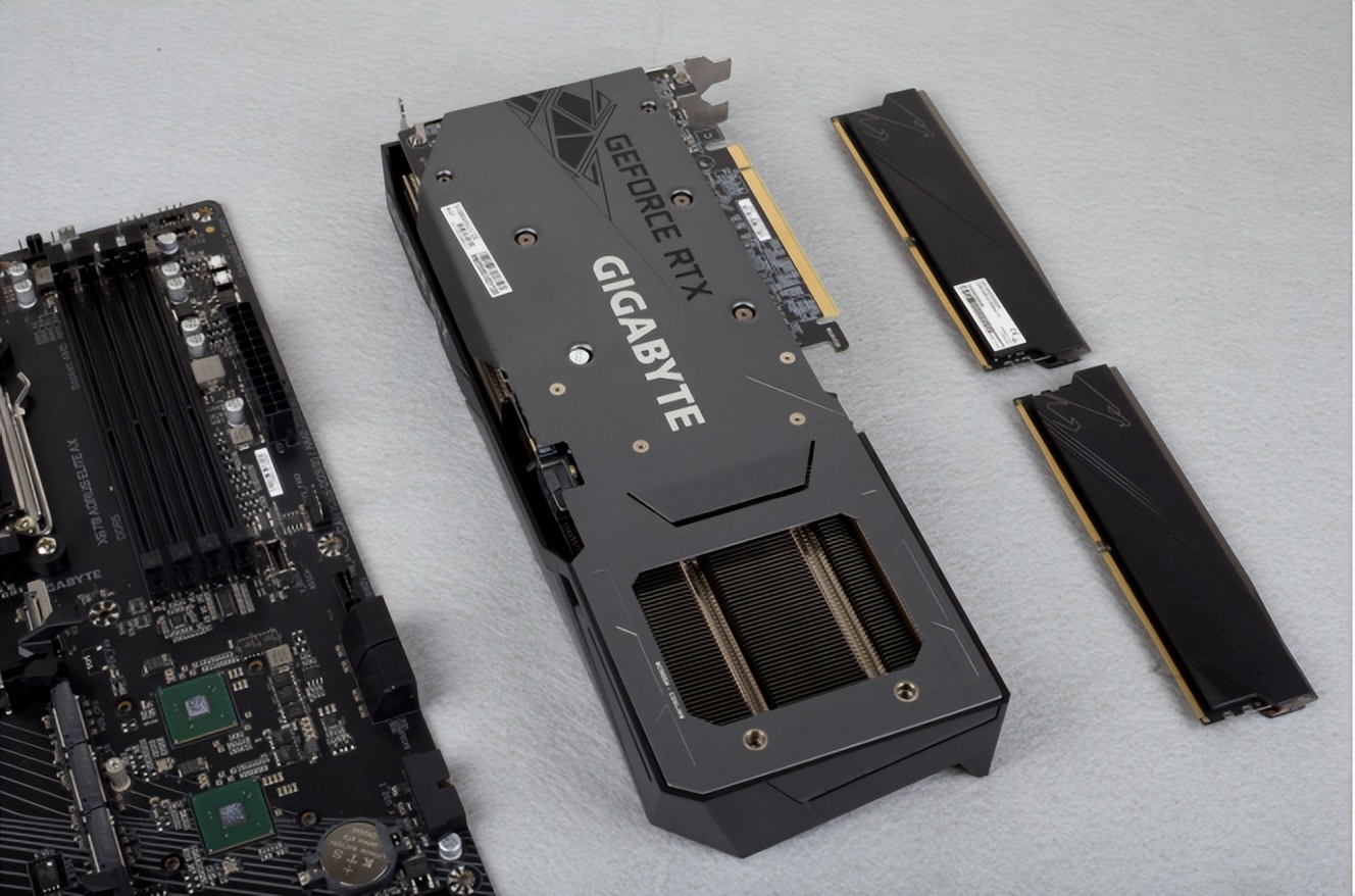 技嘉z790雪鹰和小雕主板评测,技嘉x670aoruseliteax小雕参数