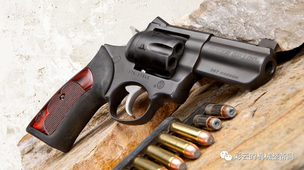 长枪管银闪闪的转轮就是柯尔特蟒蛇？别被骗了，这是鲁格的产品