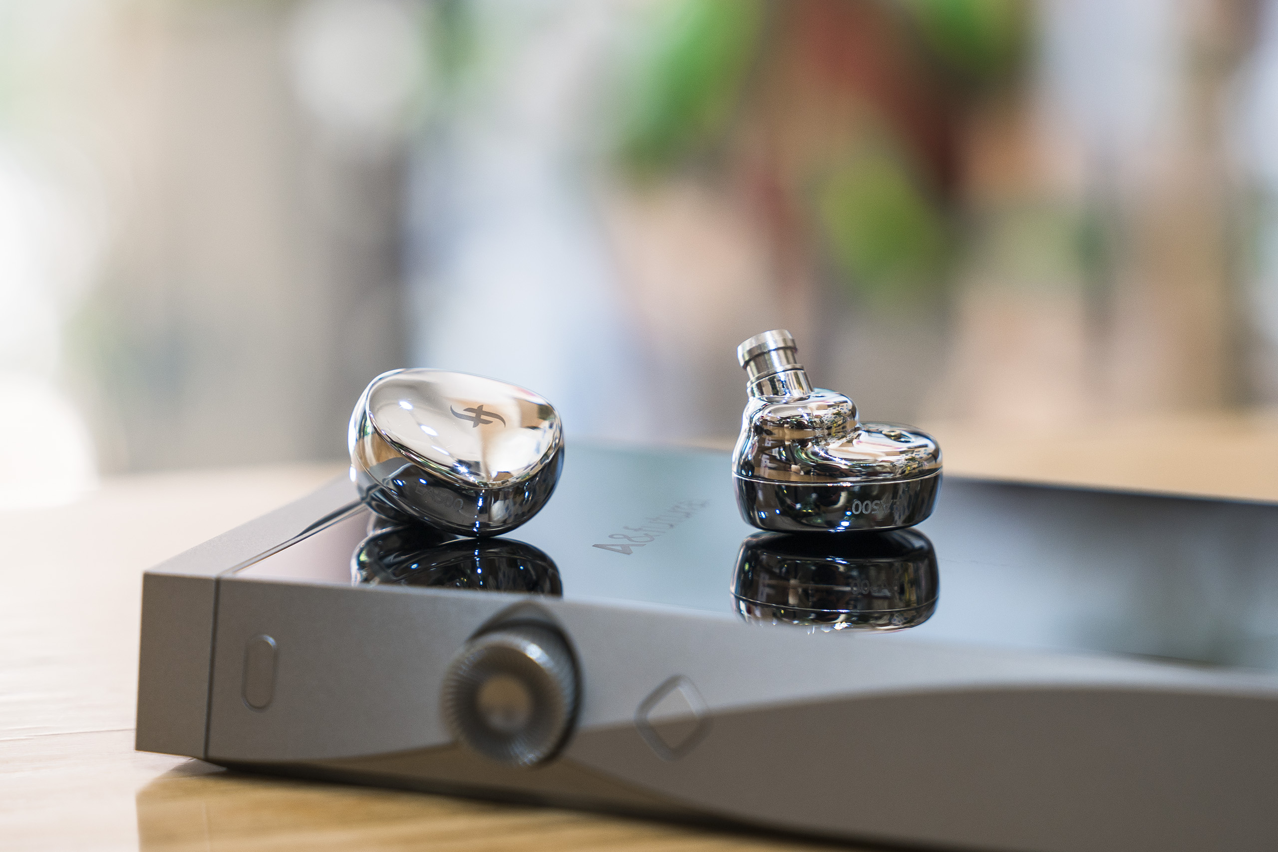 #巡洋笔记#千元内随身耳机推荐：要好听，更要性价比