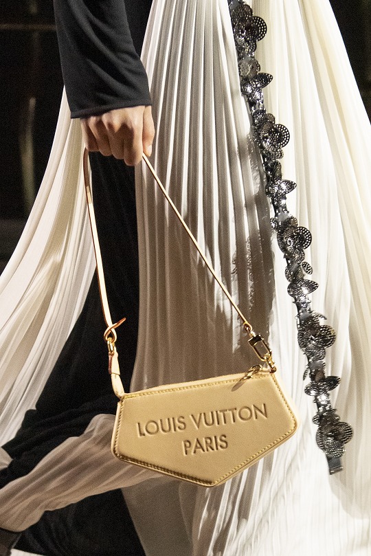 louisvuitton2022礼盒,louisvuitton新款包纯粉色