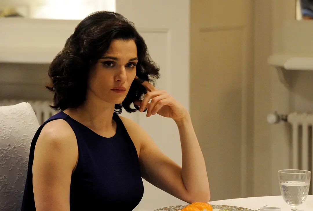 大尺度电影分享5部，只为一睹邦德嫂的盛世美颜