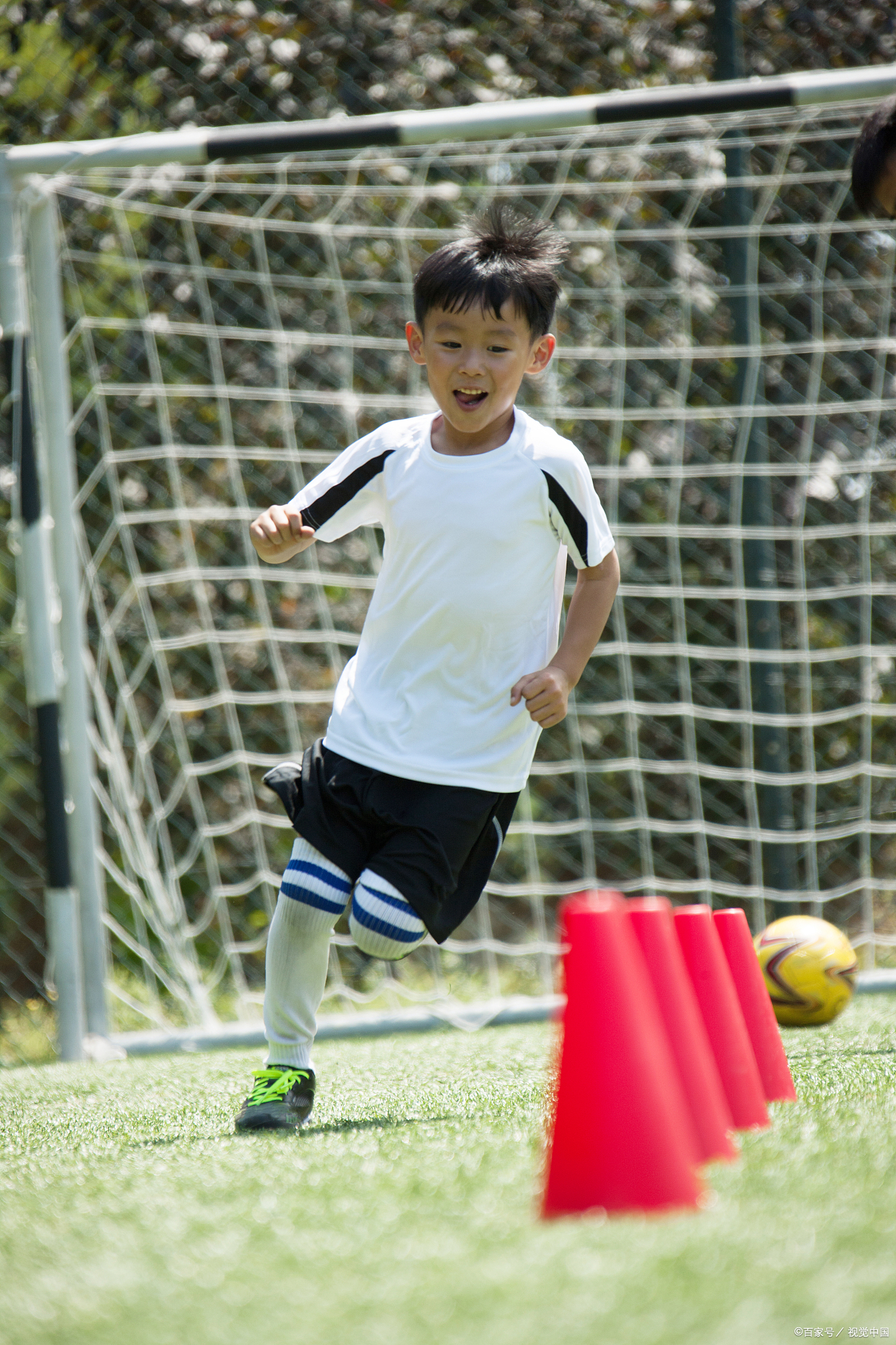 足球体能训练6分钟,足球体能训练基本功