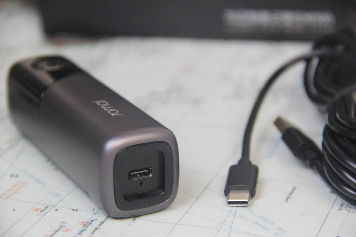 新车买哪种的行车记录仪比较好,提新车行车记录仪是不是免费装的