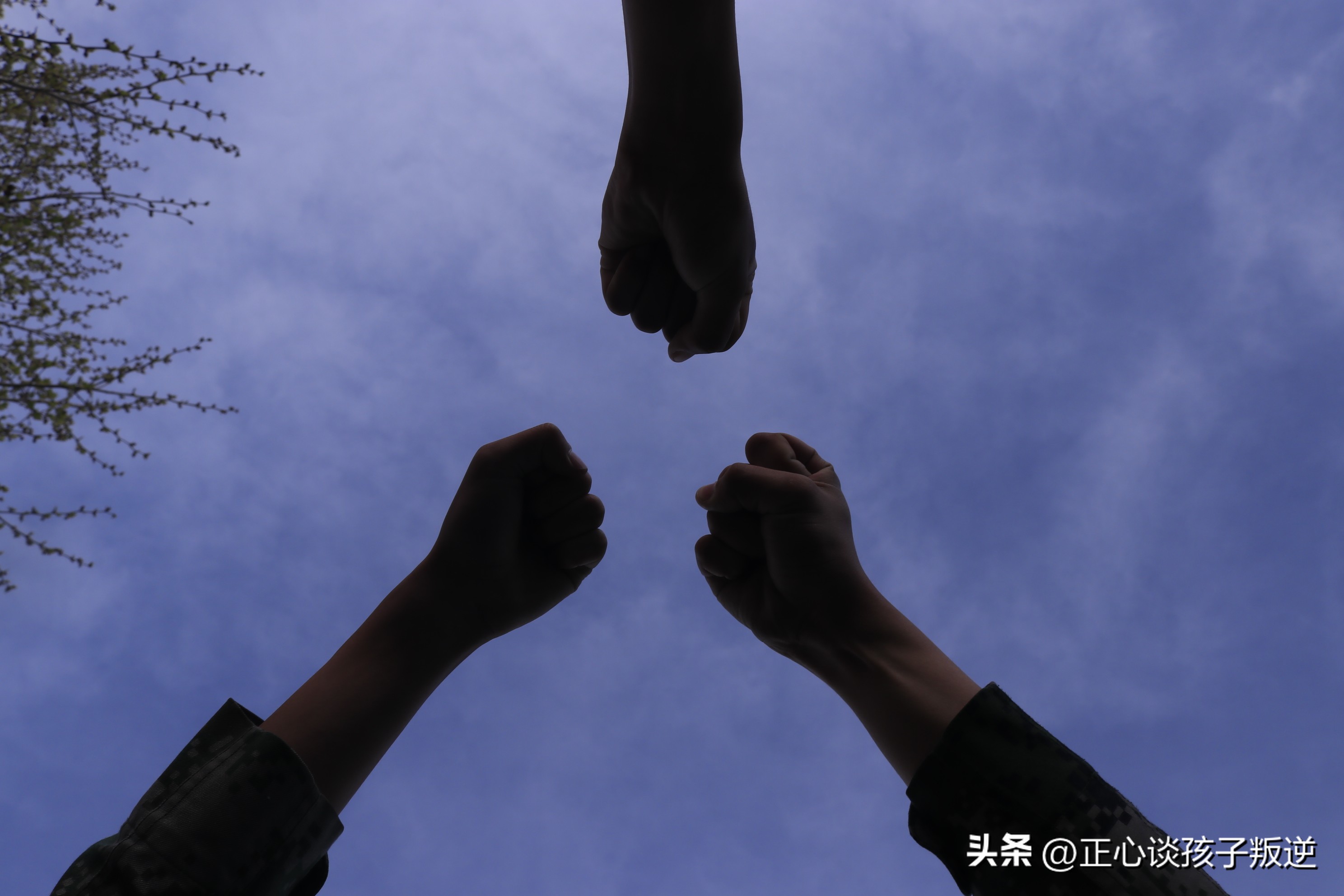 14岁男孩叛逆怎么引导,孩子14岁了严重叛逆怎么办