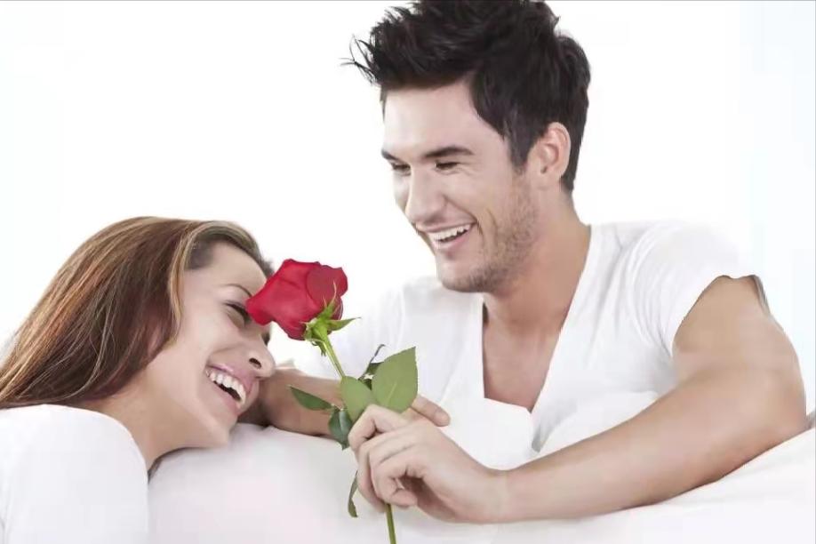 测量了319位中国女性外阴的整形医生