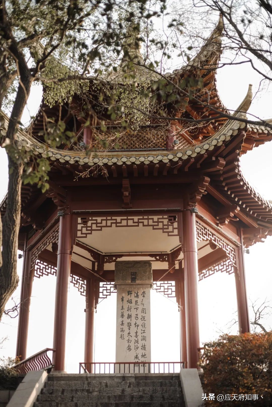 南京燕子矶滨江公园,南京燕子矶是哪个区