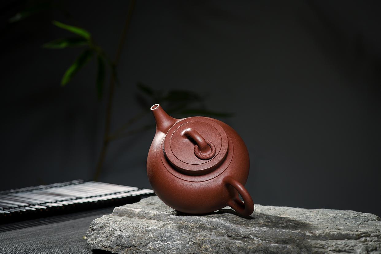 紫砂壶的鉴别方法图解大全,紫砂壶的鉴别方法及注意事项