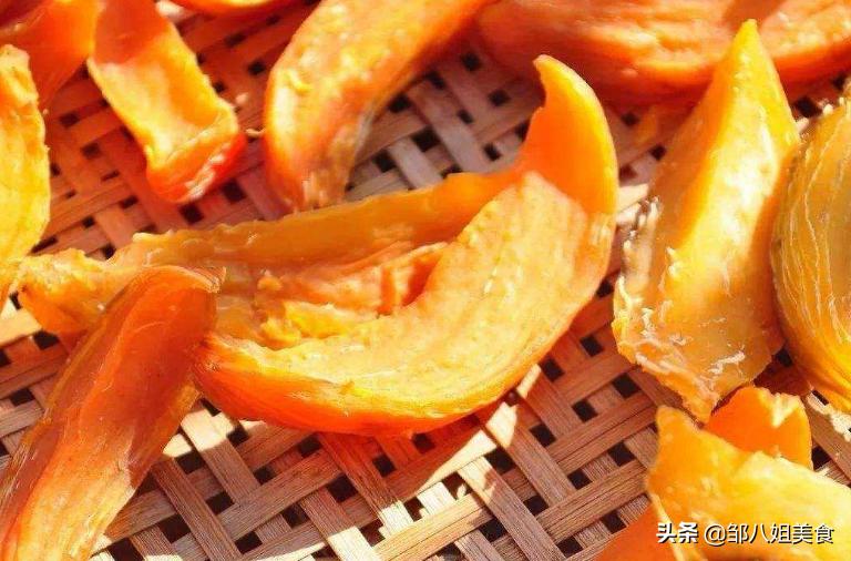 晒红薯干的做法步骤,晒整个红薯干的方法