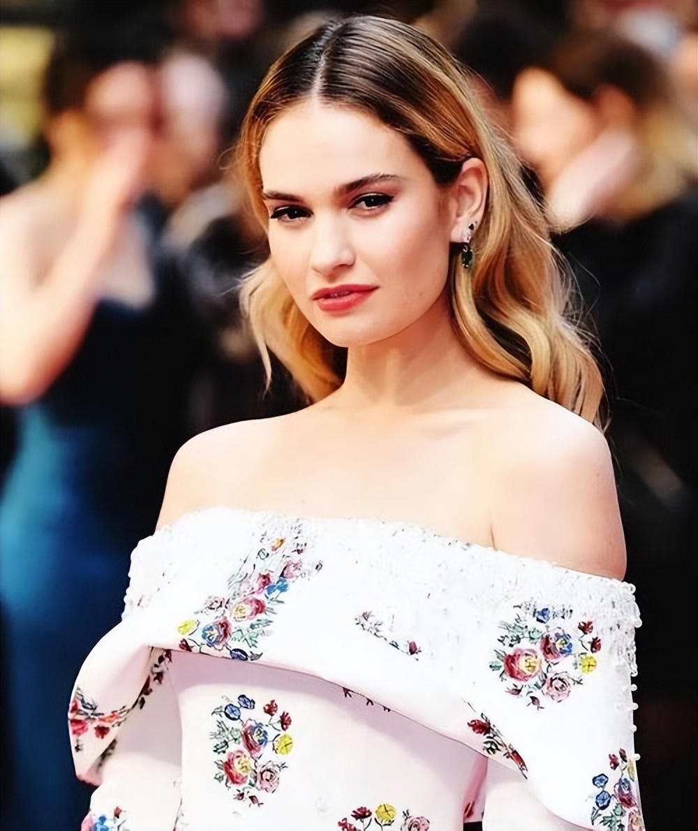 英国这一夜，国际女星风情万种，唯有这10位，一个比一个敢穿