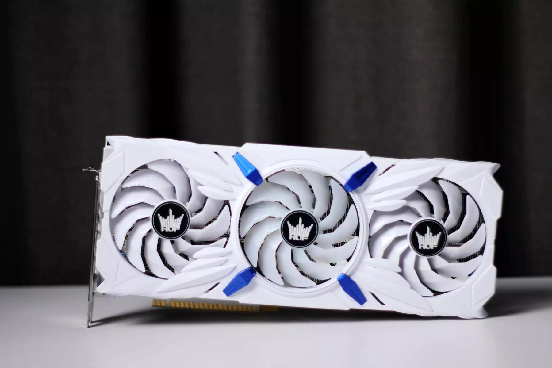 影驰b660m金属大师,影驰b660金属大师主板超外频