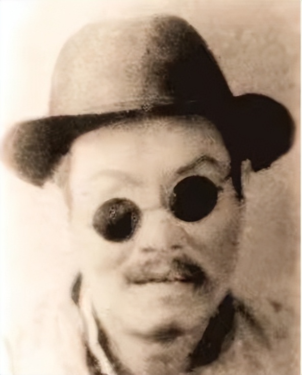 瞎子阿炳唯一存世照片,瞎子阿炳大浪淘沙完整版