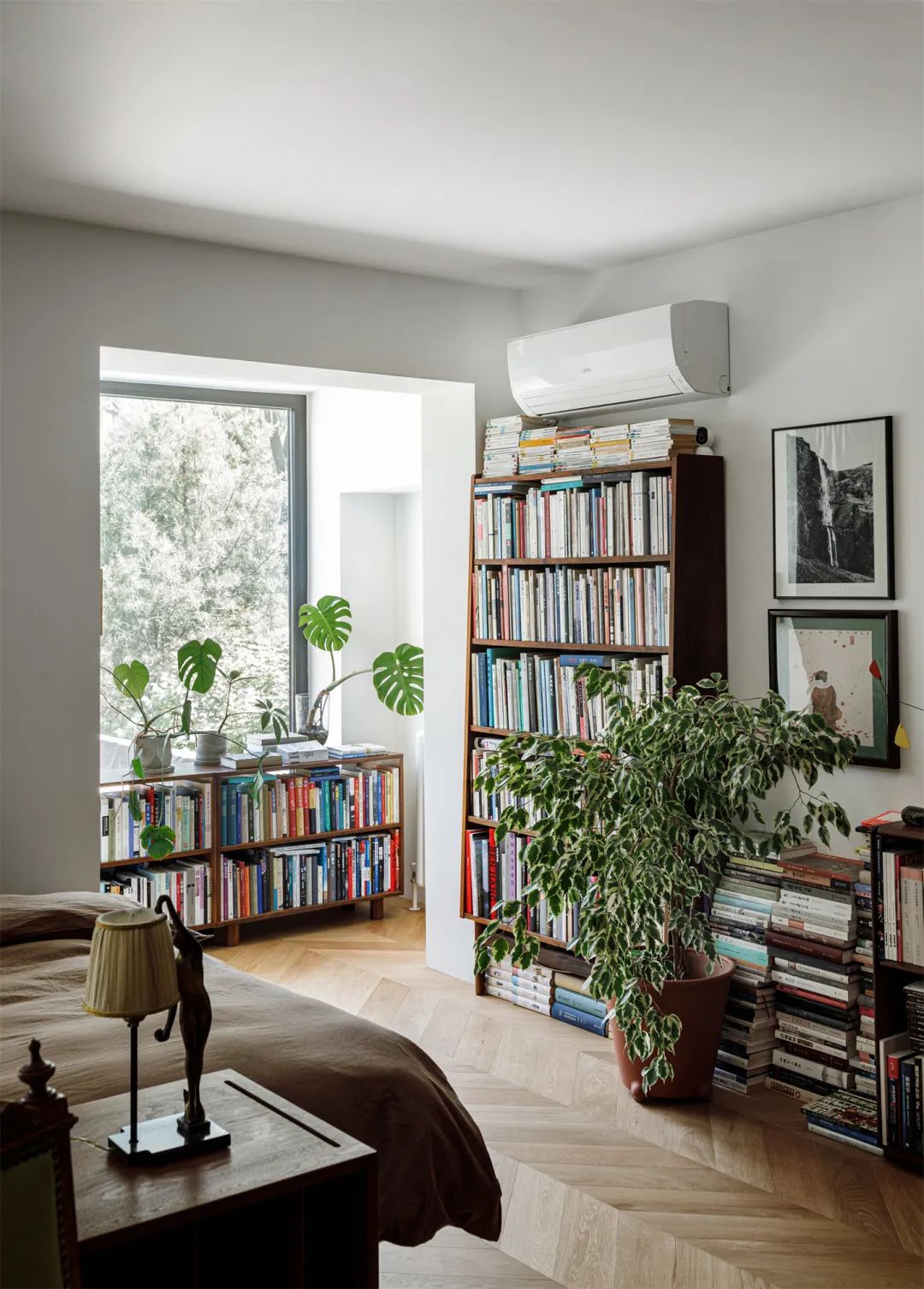 任性！北京女主坚持在客厅放张床，卧室里规划浴缸，入住反而舒心