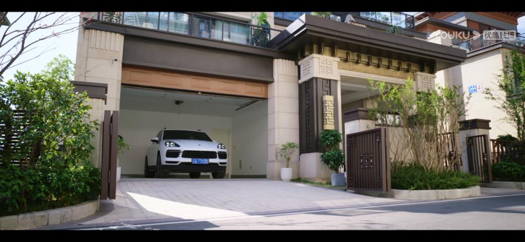 《做自己的光》中丈夫欠下巨额债务跑路，债权人如何合法维权？丨法眼看剧