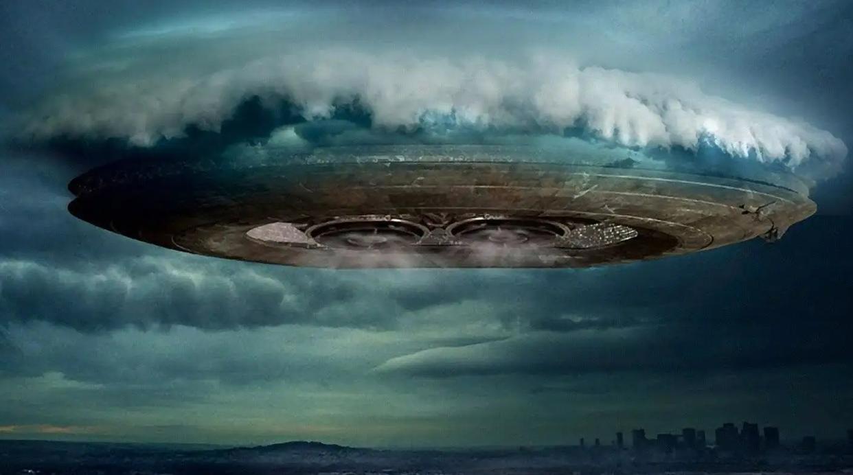 月球背面的飞船和外星人,玉兔二号发现月球背面有外星人吗