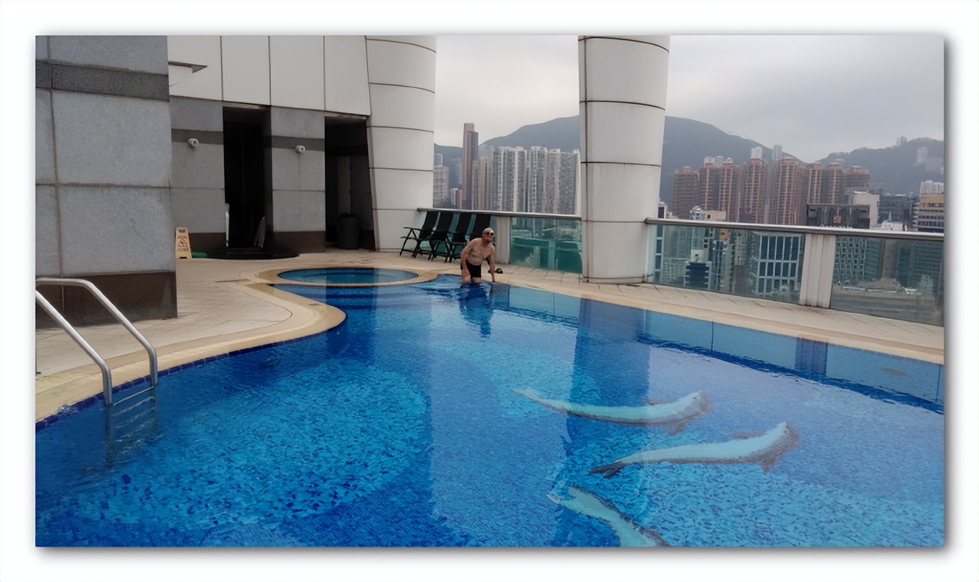 维景酒店游泳池,亚龙湾维景自助餐的游泳池