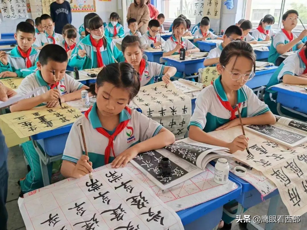 绾㈡棗灏忓绀惧洟琛ㄦ紨,绾㈡棗灏忓鎵嶈壓灞曠ず