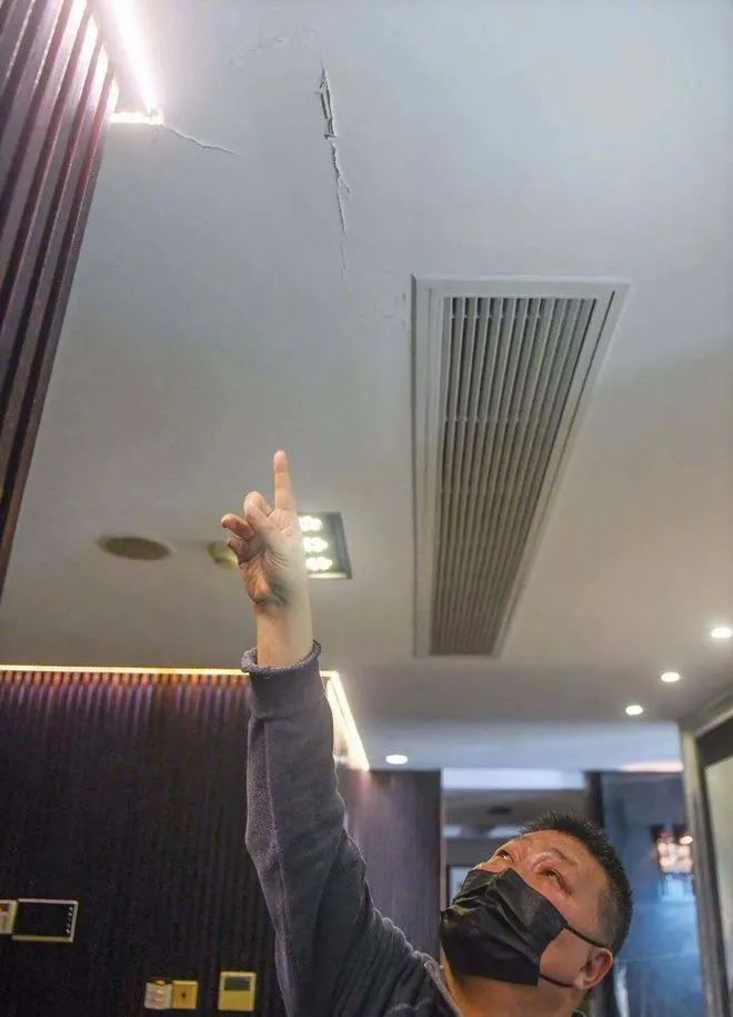 邓伦两次改正机会都没要？315成咸菜鉴定场所？9500万买粪水房？