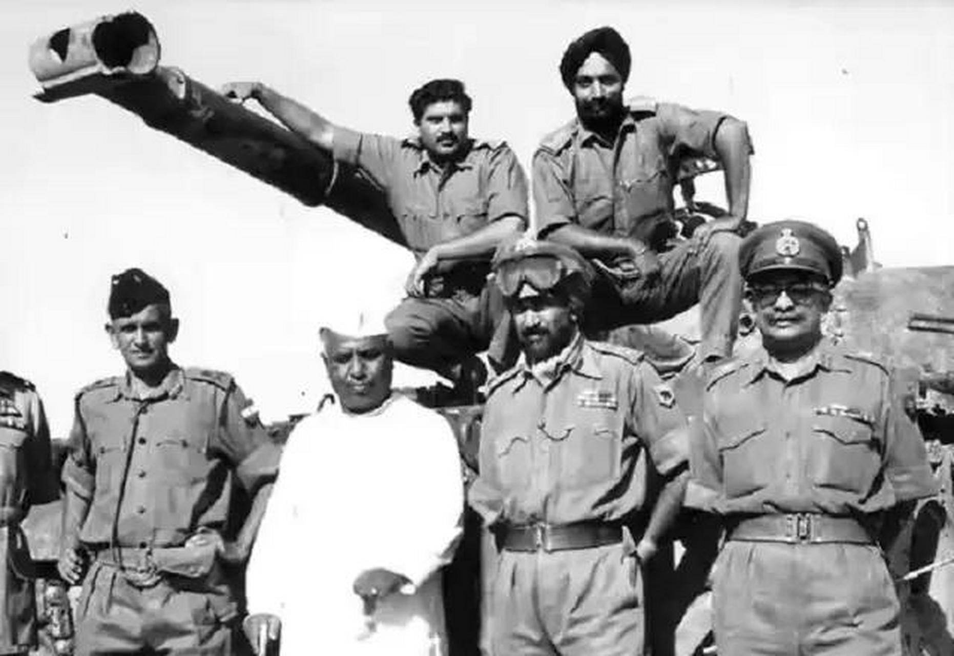 中国和巴基斯坦为什么要叫巴铁呢,中国巴铁就是巴基斯坦吗