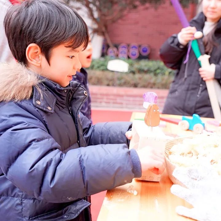 家长参观学校对学校的赞赏,蓝港外国语学校活动