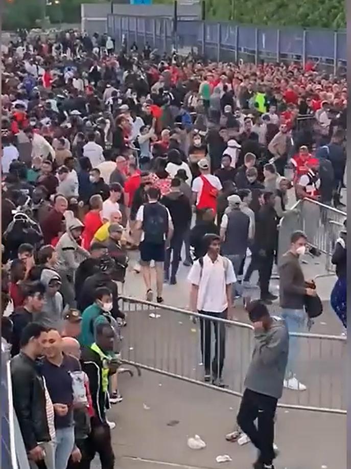 利物浦球迷被攻击,利物浦球迷被打基辅