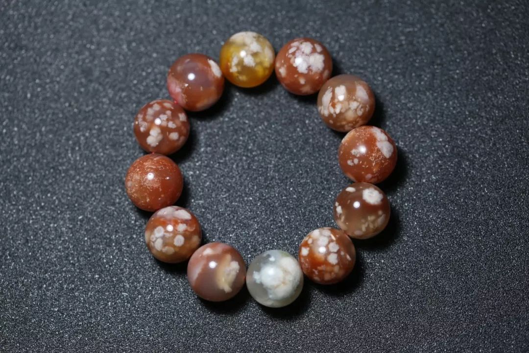 戈壁之花玛瑙,特别圆的戈壁玛瑙