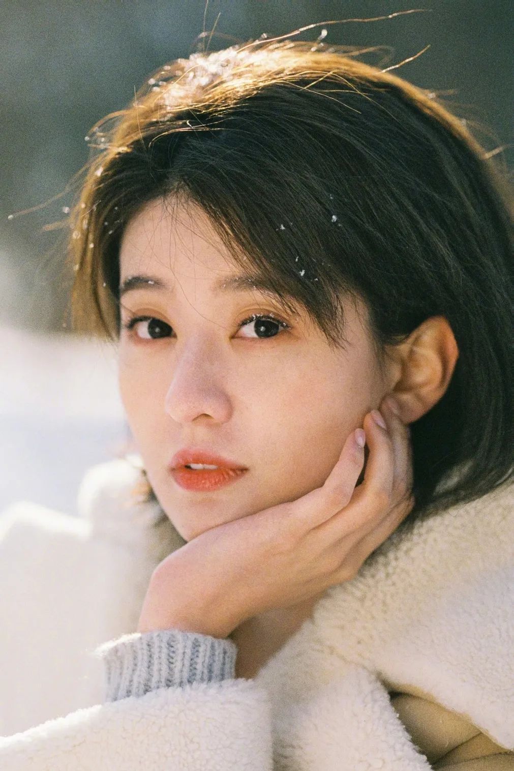 今年冬天流行显脸小的新款发型,今年流行的冬季发型减龄