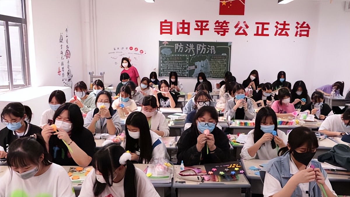 郑州市鹤立中专学校怎么样,郑州市鹤立中专地址在哪里