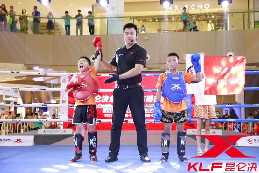 孩子学搏击的好处,孩子学搏击的危害