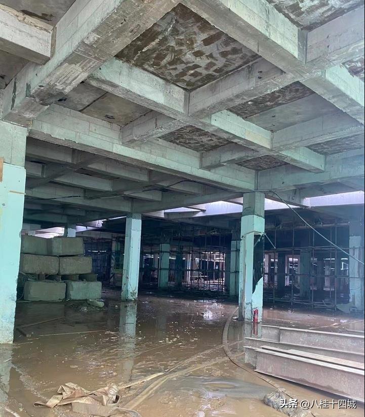 南充拍卖最新,南充文化路北湖广场拍卖