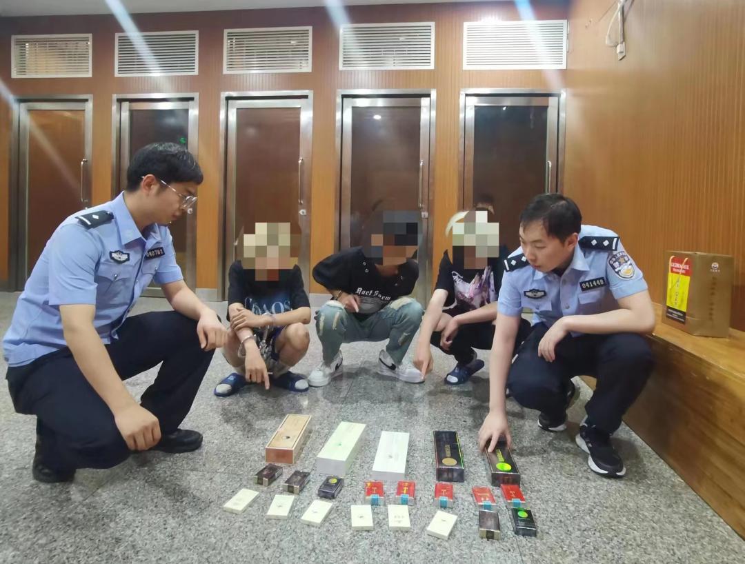 公安机关重拳出击打击违法犯罪,武汉警方打击犯罪